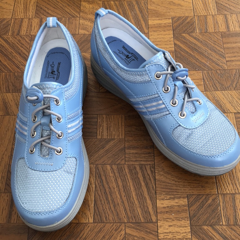 Grasshoppers light blue silver sneakers 7M - Picture 2 of 8